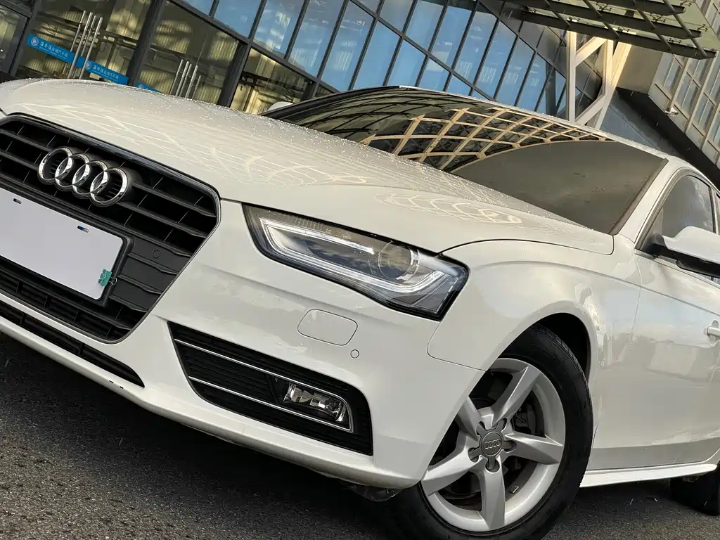 Audi A4L — миниатюра 4