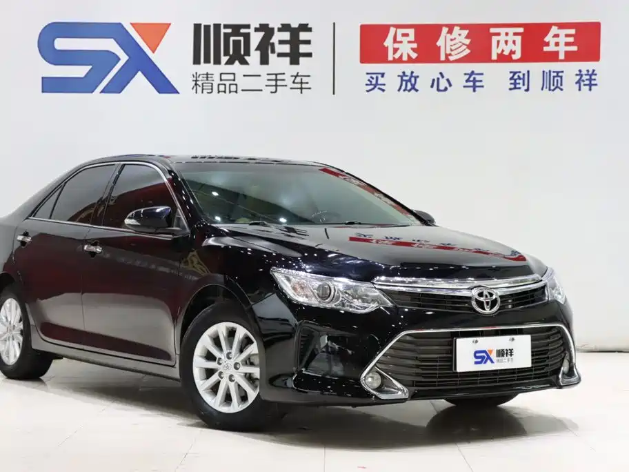 Toyota Camry — миниатюра 3
