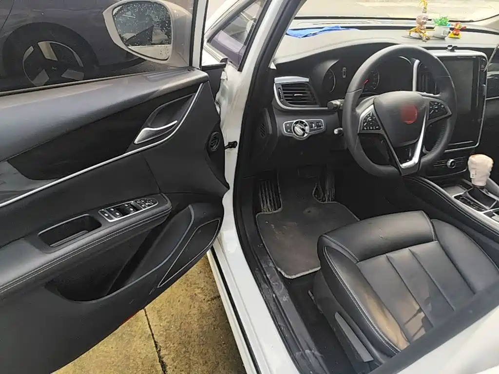BYD MAX — миниатюра 16