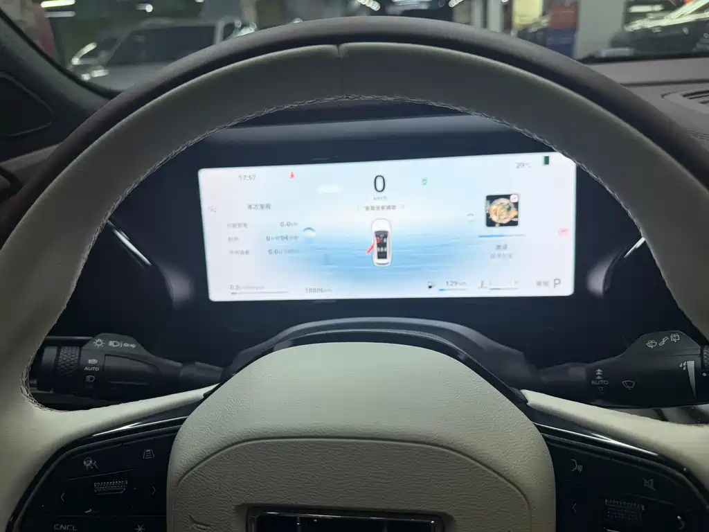 Geely Xingyue L — миниатюра 12