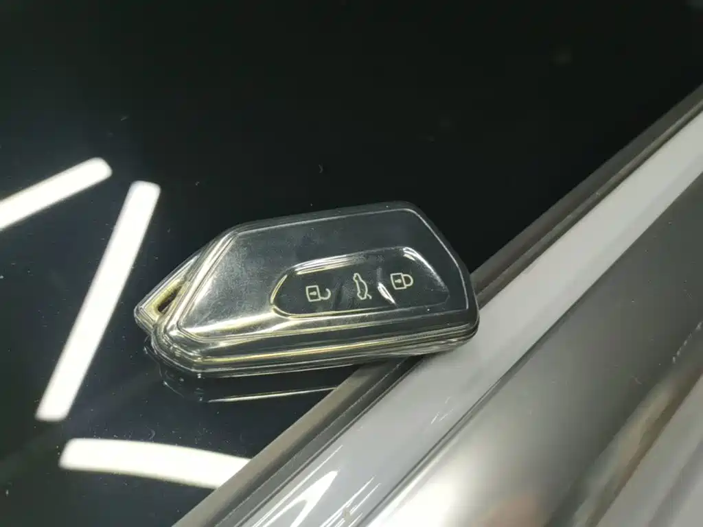 Volkswagen ID.4 Crozz — миниатюра 9