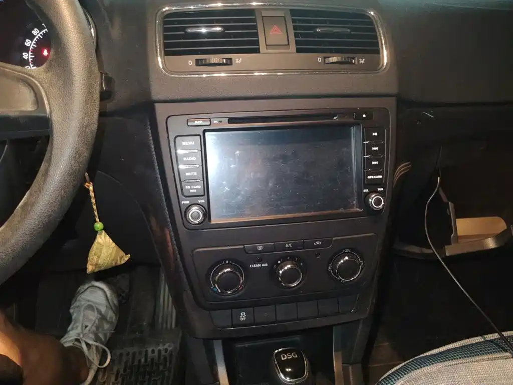 Skoda Yeti — миниатюра 9