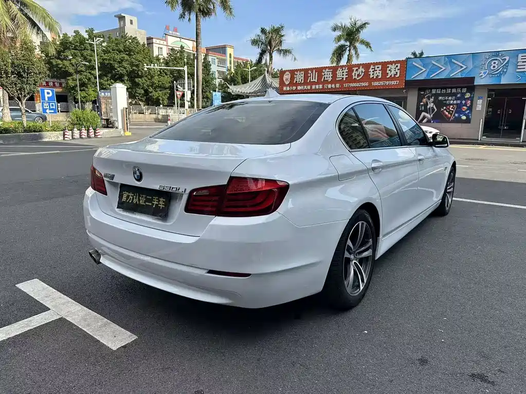BMW 5 Series — миниатюра 4