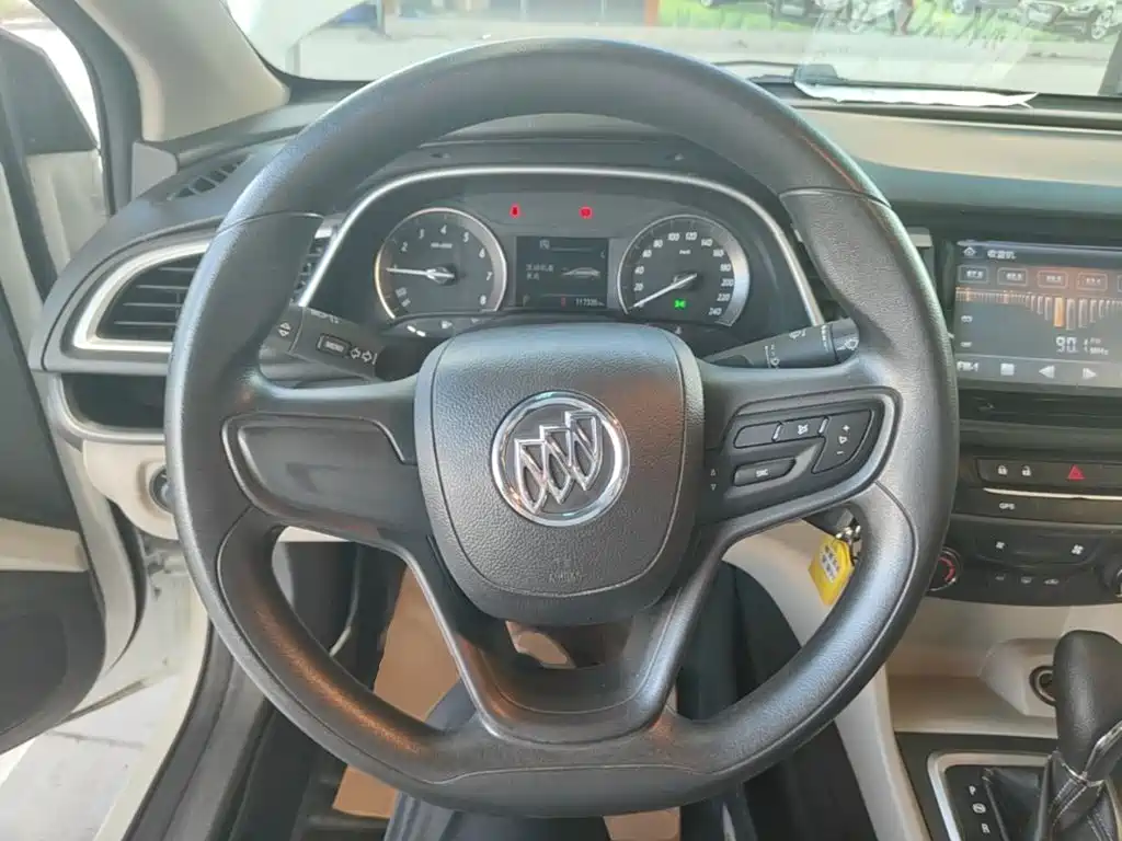 Buick Excelle — миниатюра 11