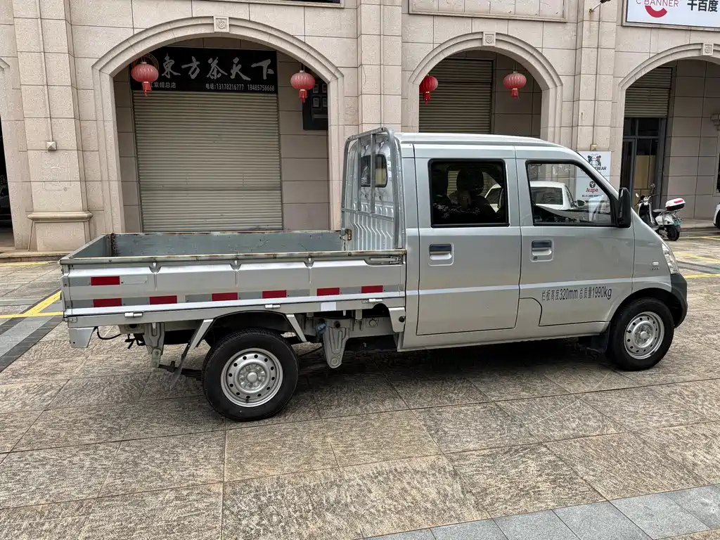 Wuling Rongguang Mini Truck — миниатюра 10