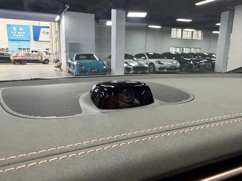 Mercedes-Benz EQE — миниатюра 15