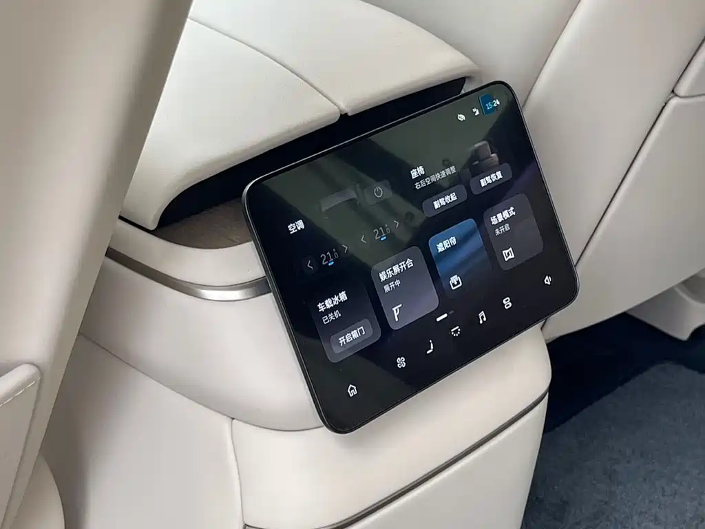 NIO ES8 2026 мест Executive Luxury