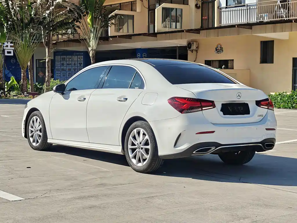 Mercedes-Benz A-Class — миниатюра 7