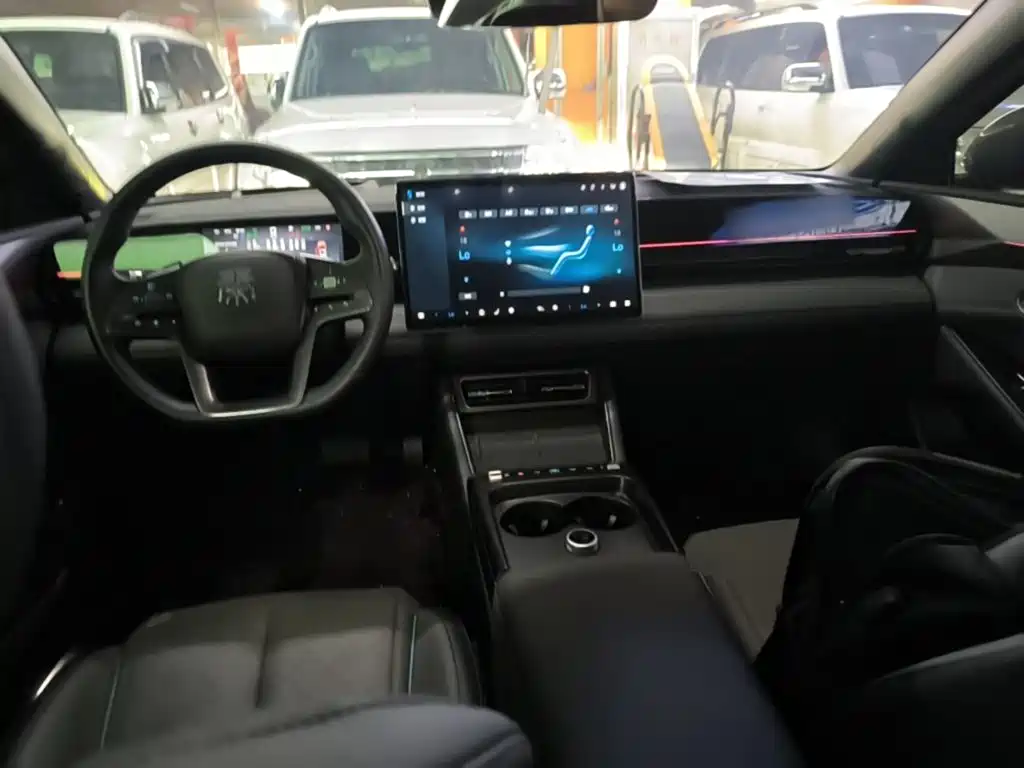 BYD Qin L — миниатюра 10