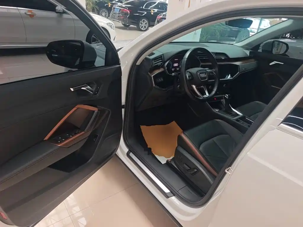 Audi Q3 — миниатюра 16