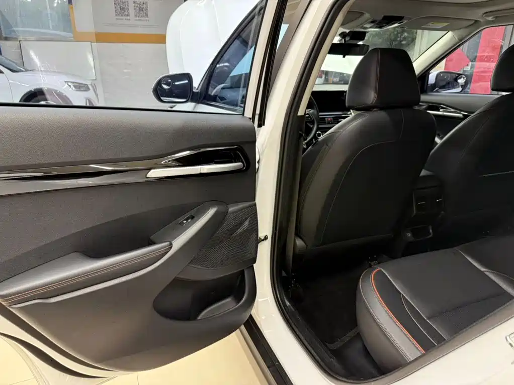 Kia Seltos — миниатюра 17