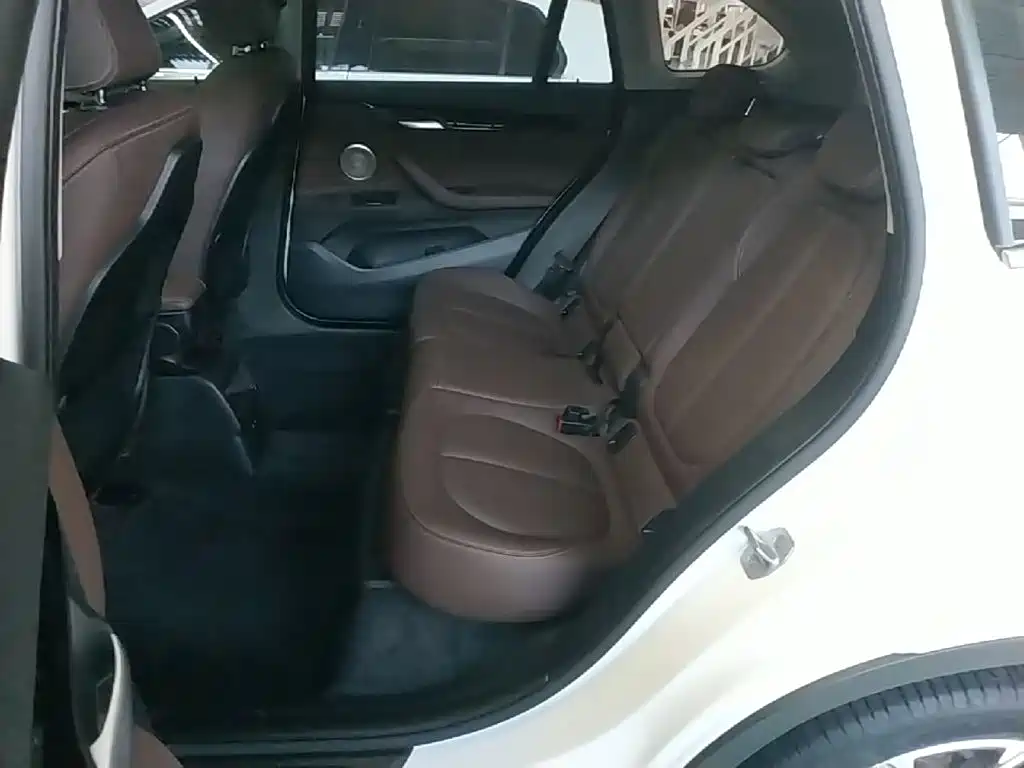 BMW X1 — миниатюра 17