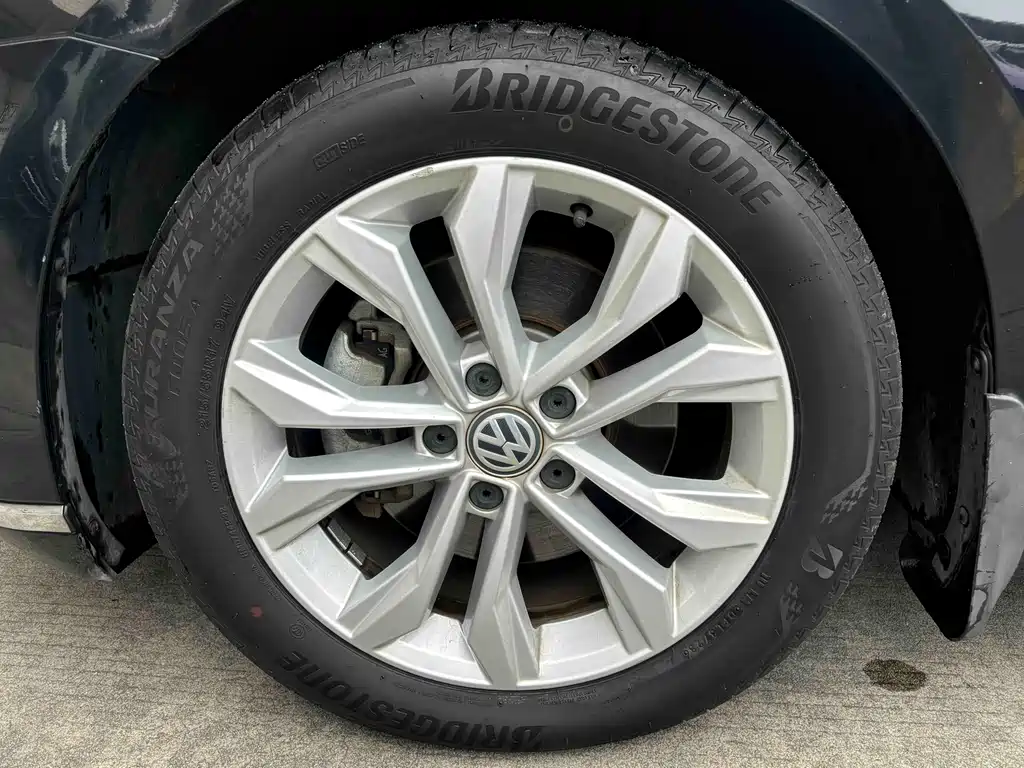 Volkswagen Magotan 2018 330TSI DSG Luxury