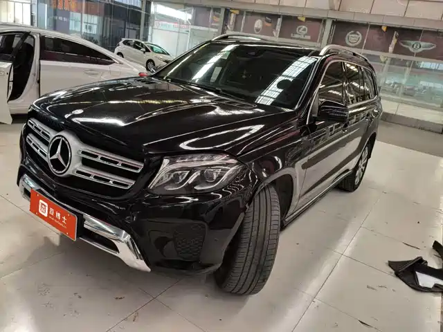 MERCEDES-BENZ GLS