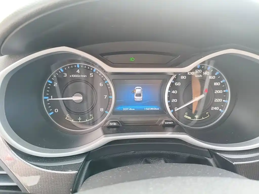 Geely Emgrand — миниатюра 12