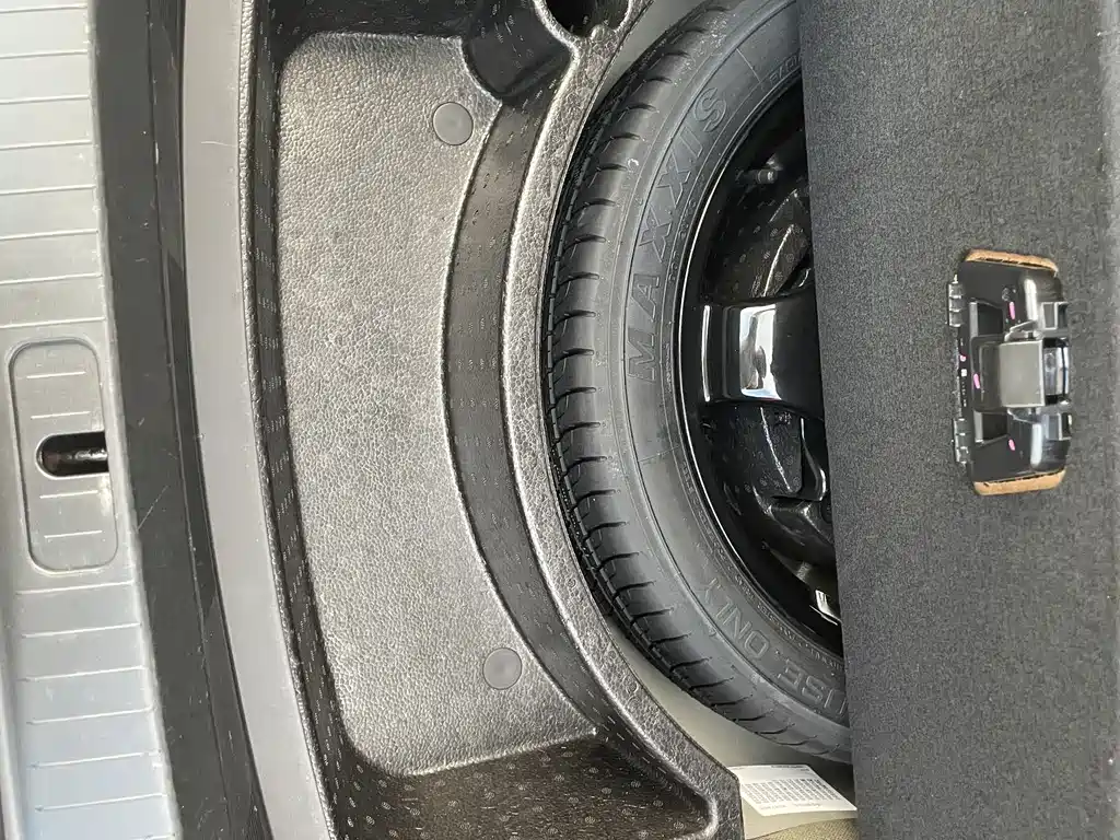 Cadillac XTS — миниатюра 13