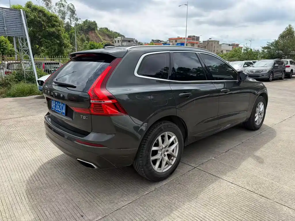Volvo XC60 — миниатюра 8