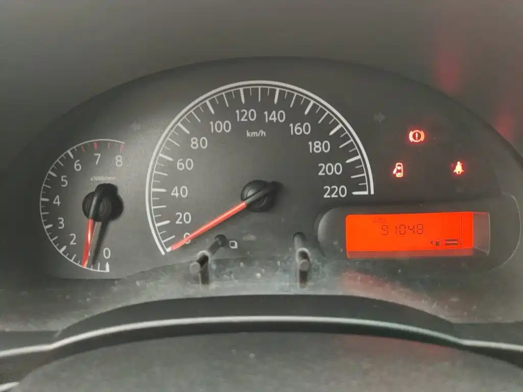 Nissan Sunny — миниатюра 12