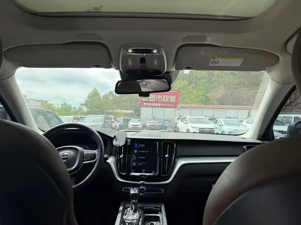Volvo XC60 — миниатюра 5