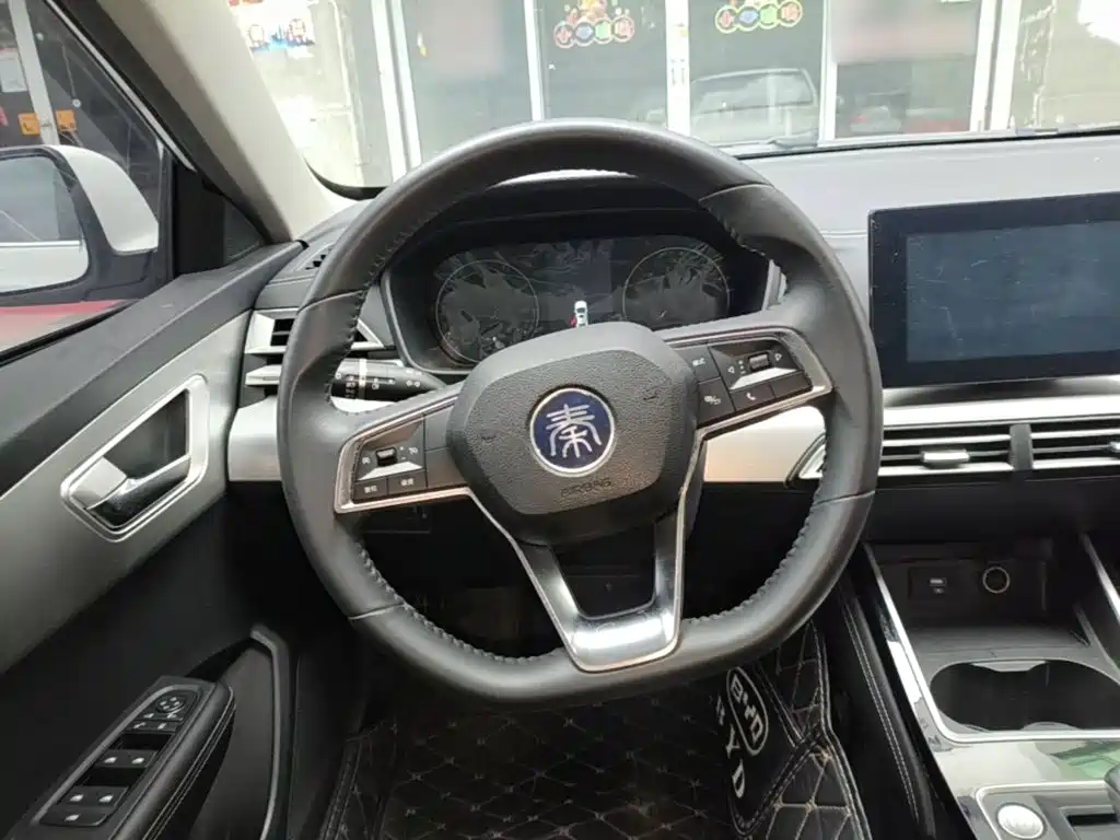 BYD Qin NEV — миниатюра 11
