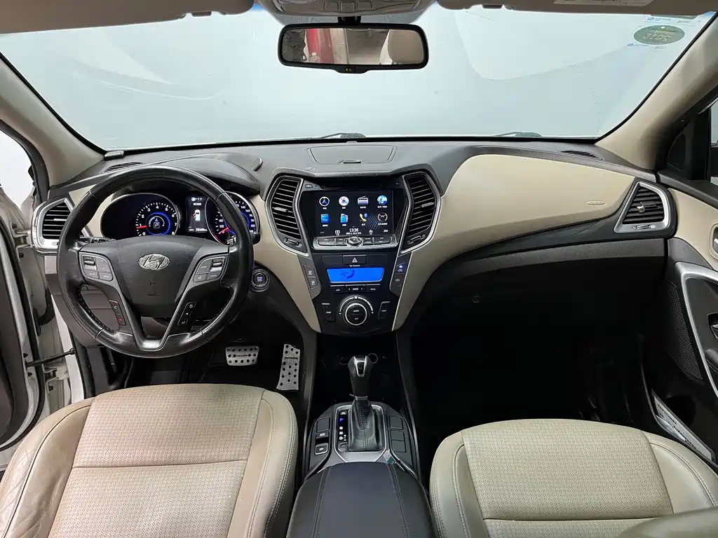 Hyundai Santa Fe — миниатюра 10