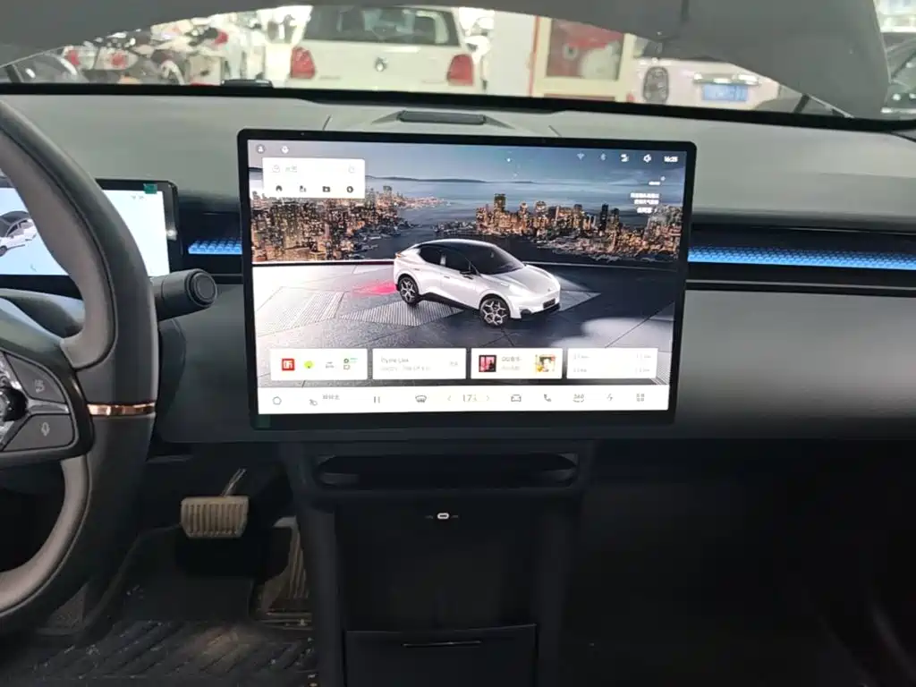 Lynk & Co Z20 — миниатюра 13
