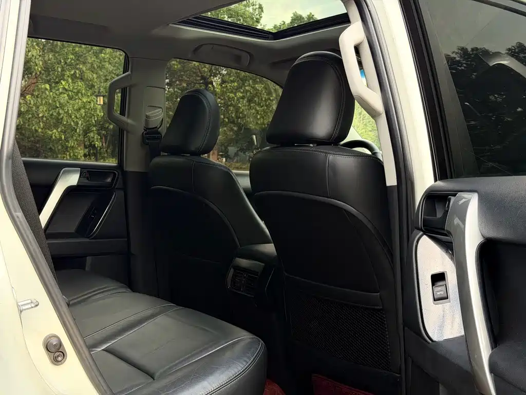Toyota Prado — миниатюра 11