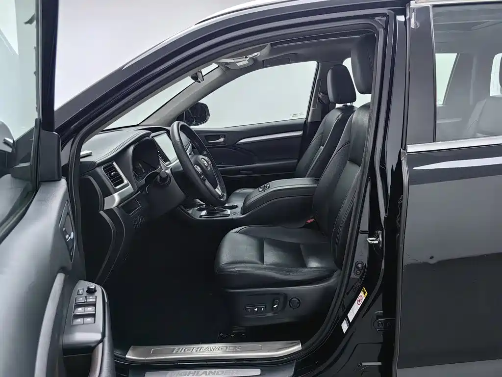 Toyota Highlander — миниатюра 10