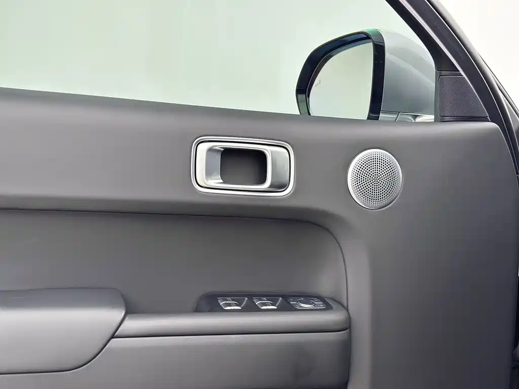 Li Auto Li L9 — миниатюра 17