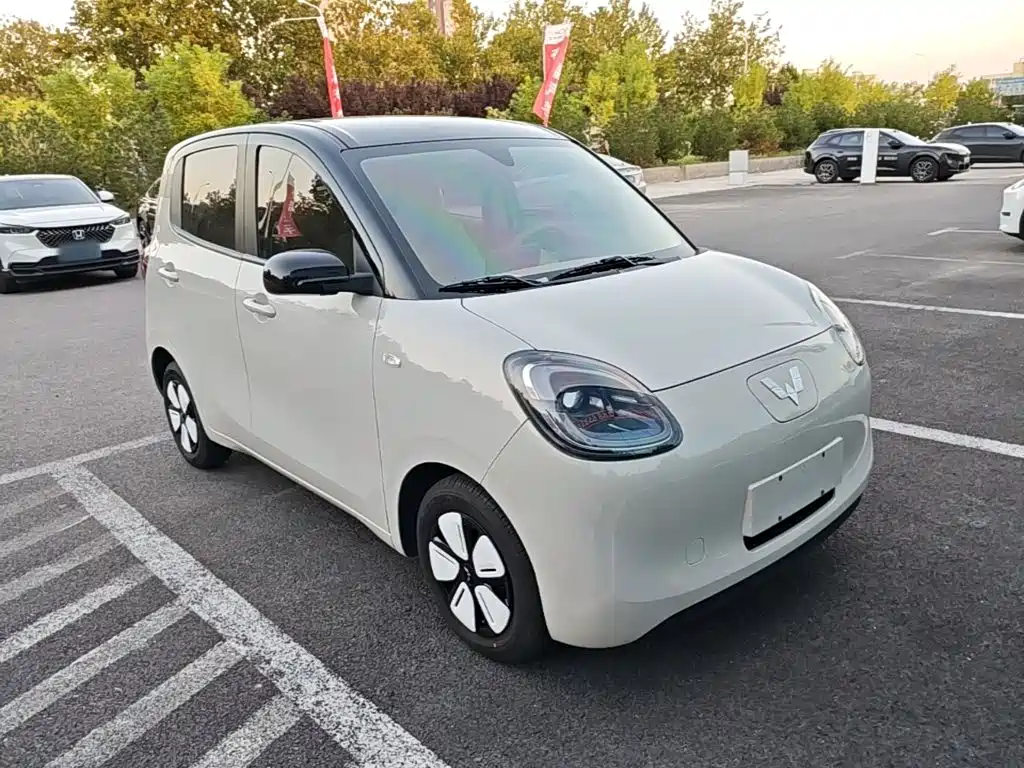 Wuling MINIEV — миниатюра 4