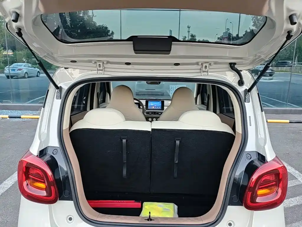 Wuling MINIEV — миниатюра 19