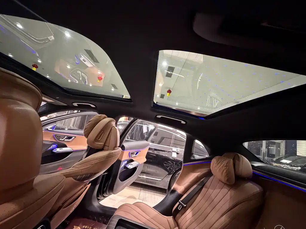 Mercedes-Benz E-Class — миниатюра 20