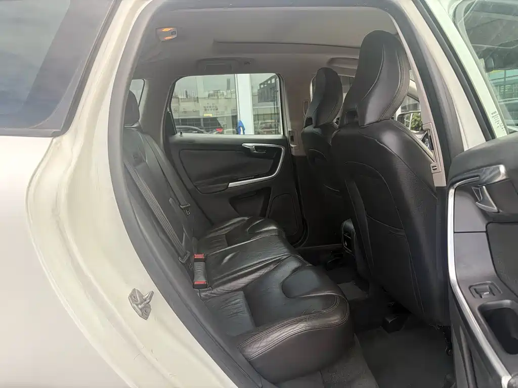 Volvo XC60 (Import) — миниатюра 4