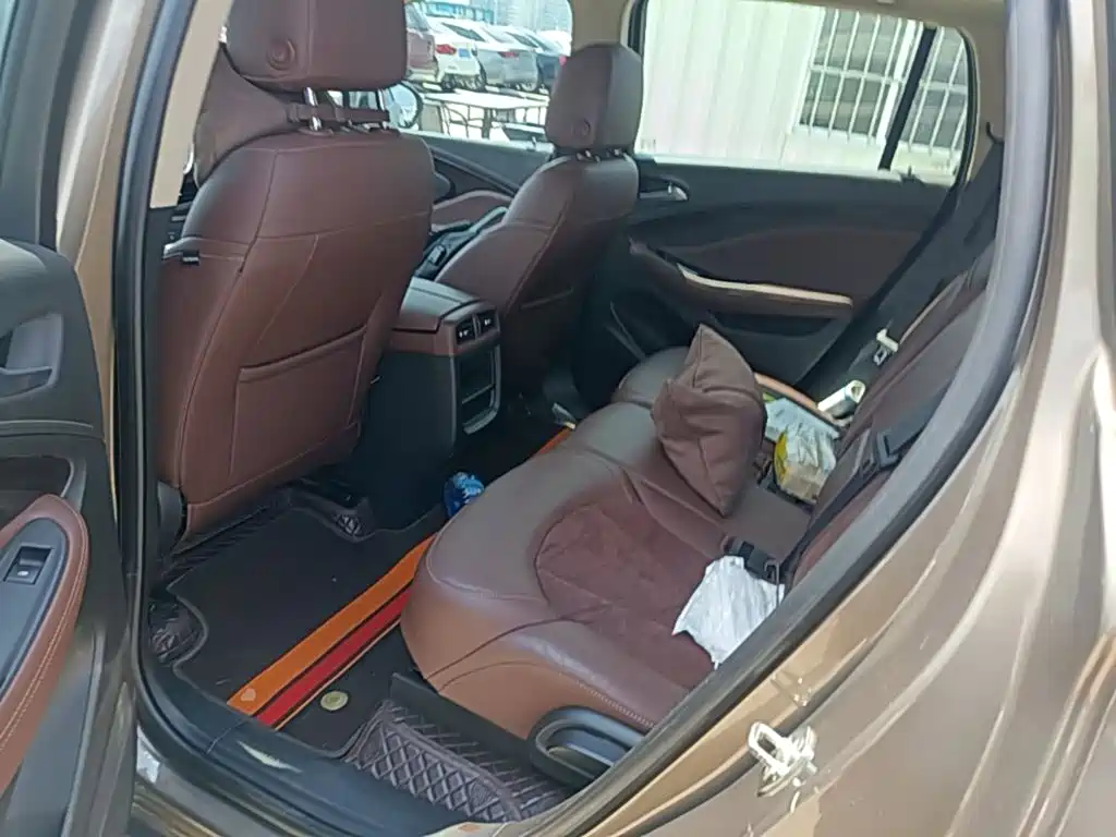 Buick Envision Plus — миниатюра 17