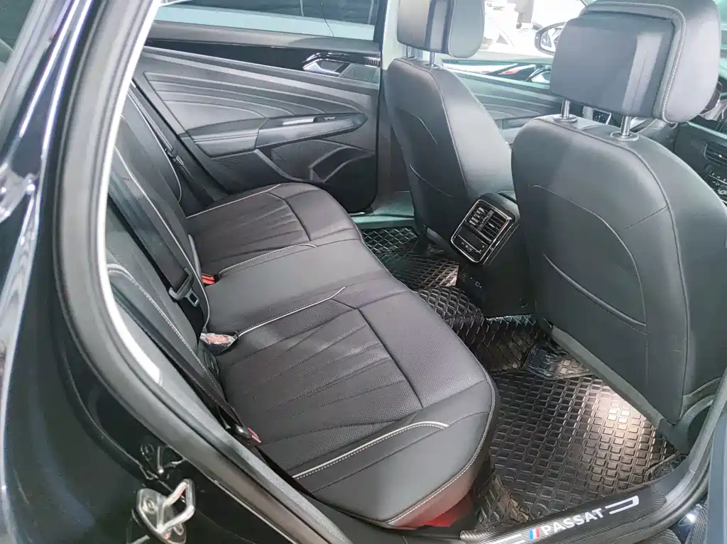 Volkswagen Passat — миниатюра 5