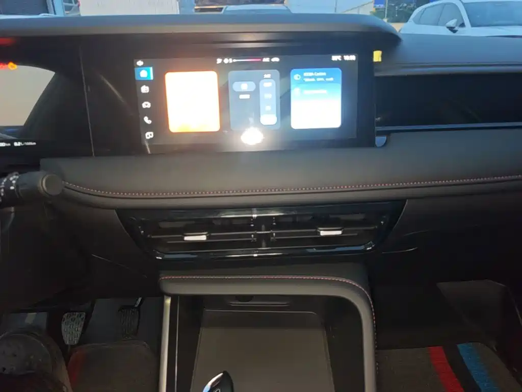 Roewe i5 — миниатюра 13