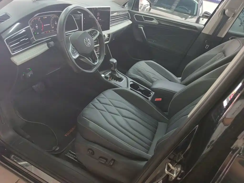 Volkswagen Tiguan L — миниатюра 15