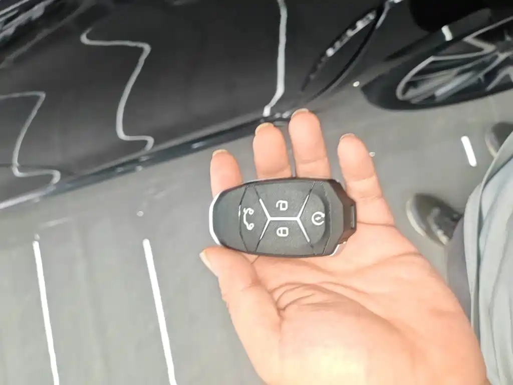 Lynk & Co 02 Hatchback — миниатюра 9