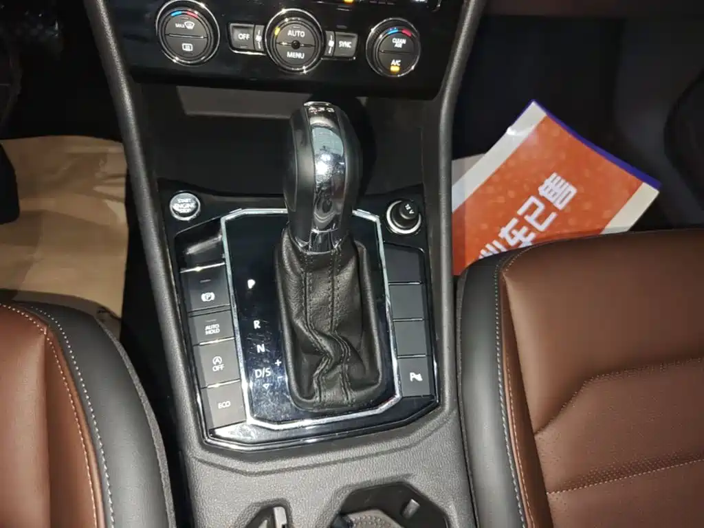 Volkswagen Lavida — миниатюра 14