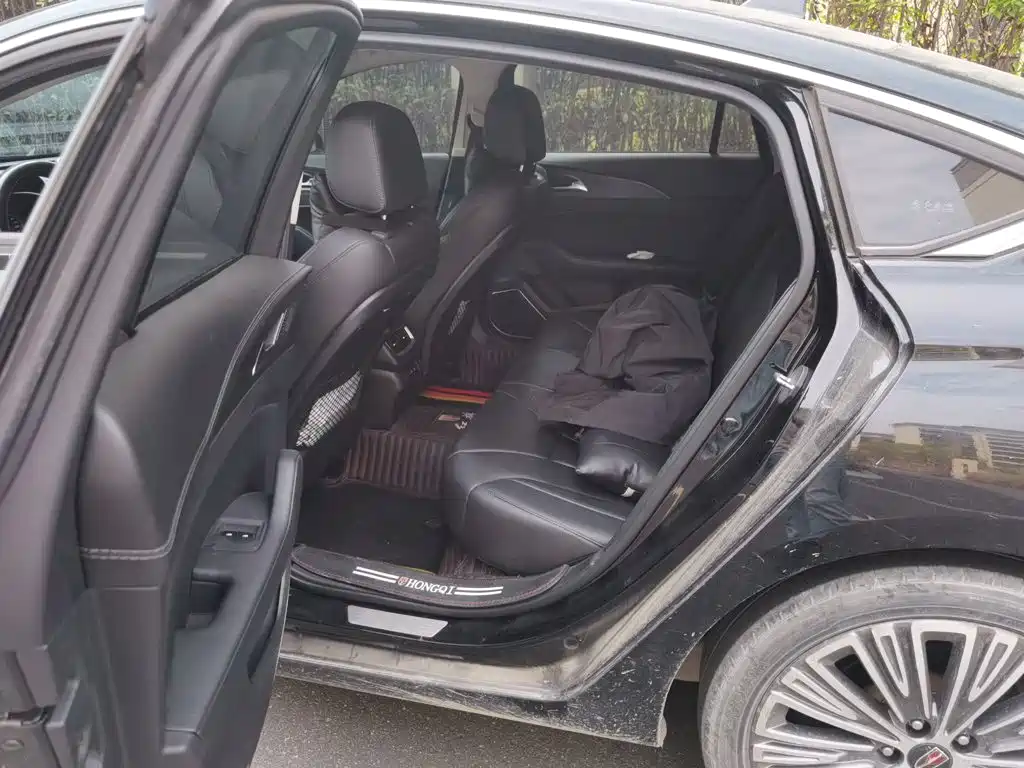 Hongqi Hongqi H5 — миниатюра 15