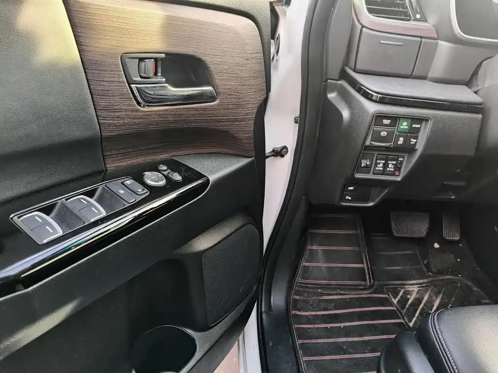 Honda Odyssey — миниатюра 10