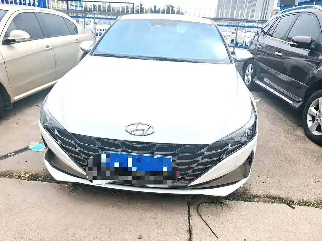 Hyundai Elantra — миниатюра 2