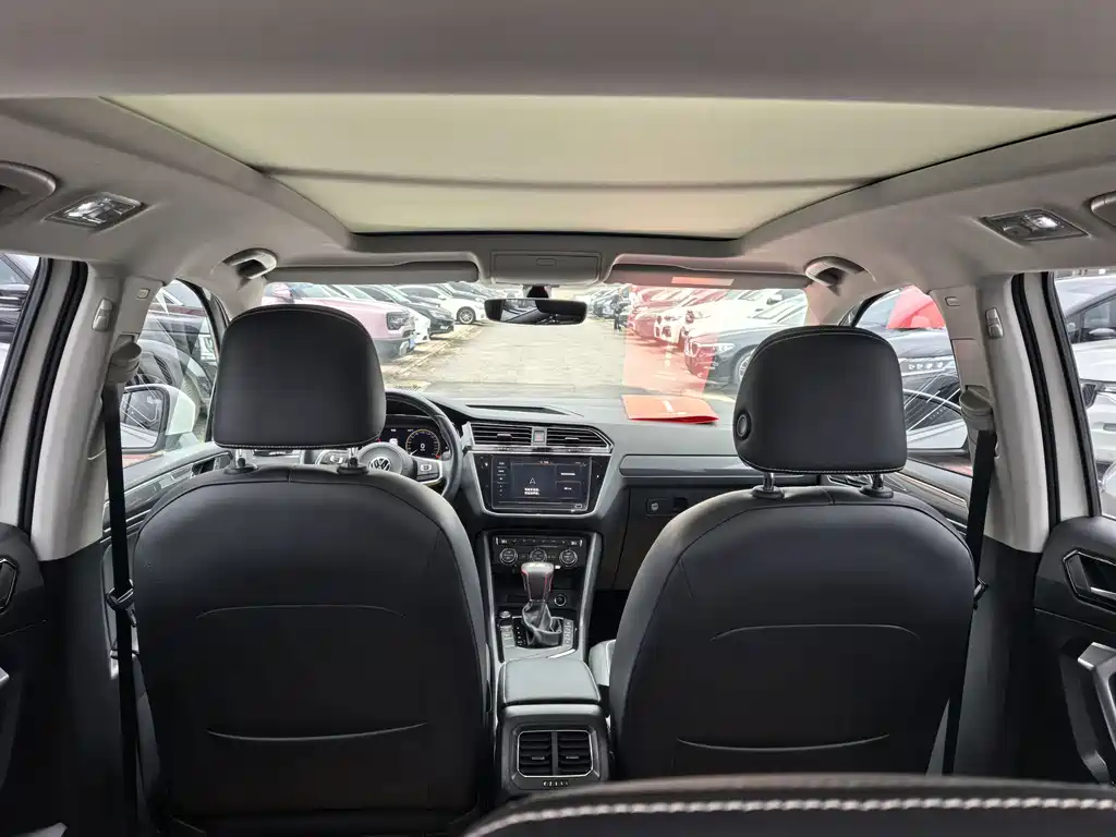 Volkswagen Tiguan L — миниатюра 6