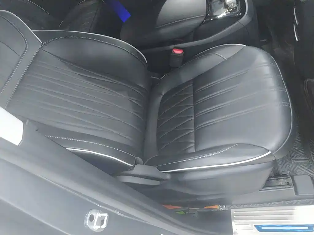 Roewe iMAX8 — миниатюра 20
