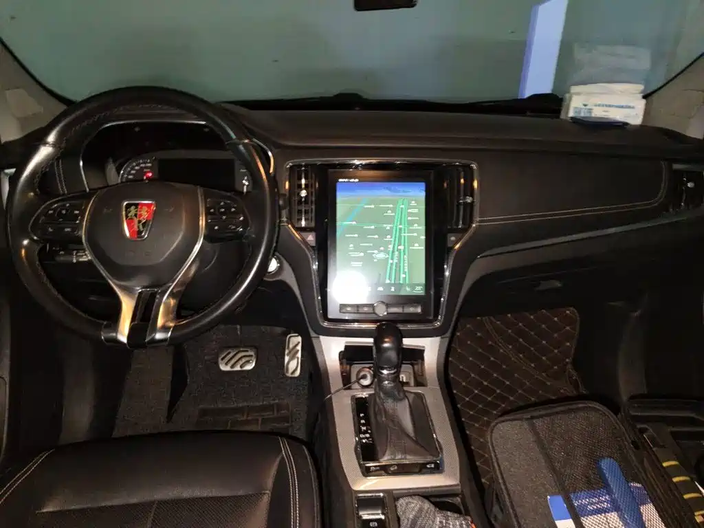 Roewe RX5 — миниатюра 10