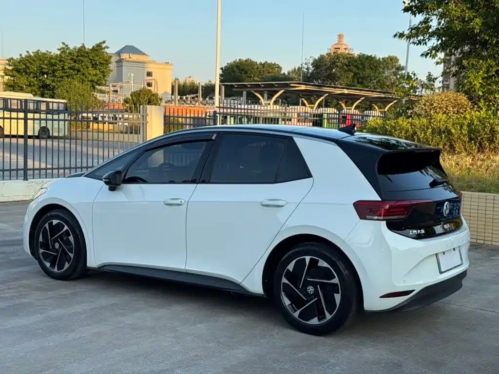 Volkswagen ID.3 — миниатюра 13