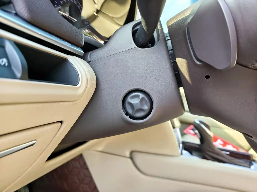 Cadillac XTS — миниатюра 12