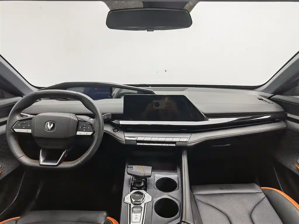 Changan UNI-V 2023 1.5T Premium