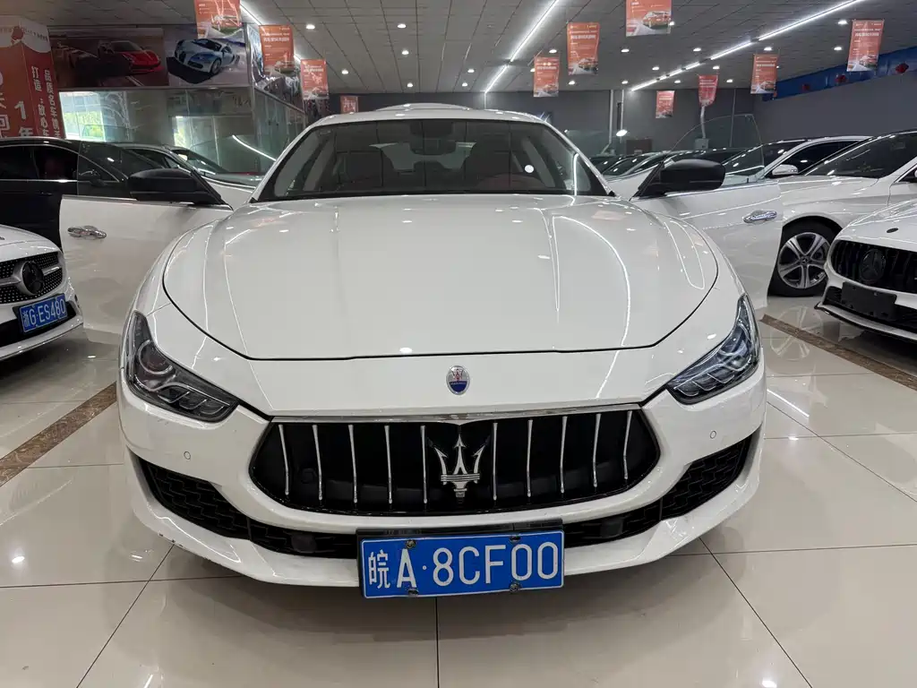 Купить Maserati Ghibli