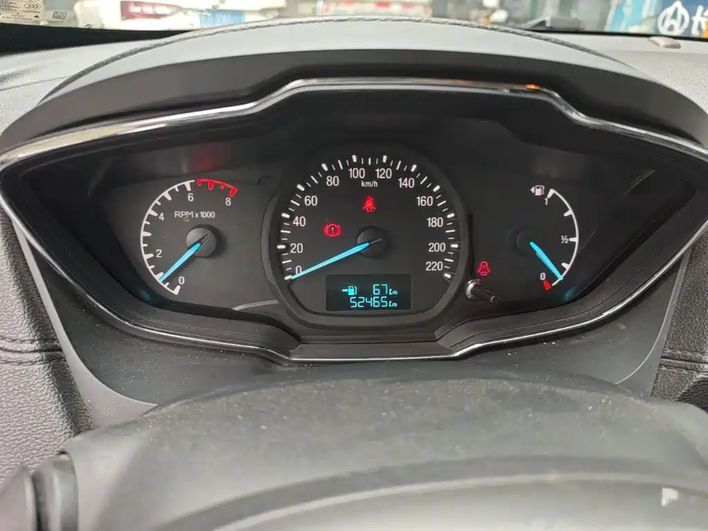 Ford Escort — миниатюра 12